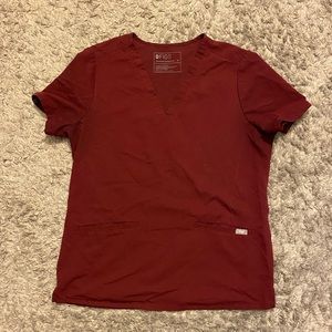 Burgundy size medium multi pocket Fogs scrub top